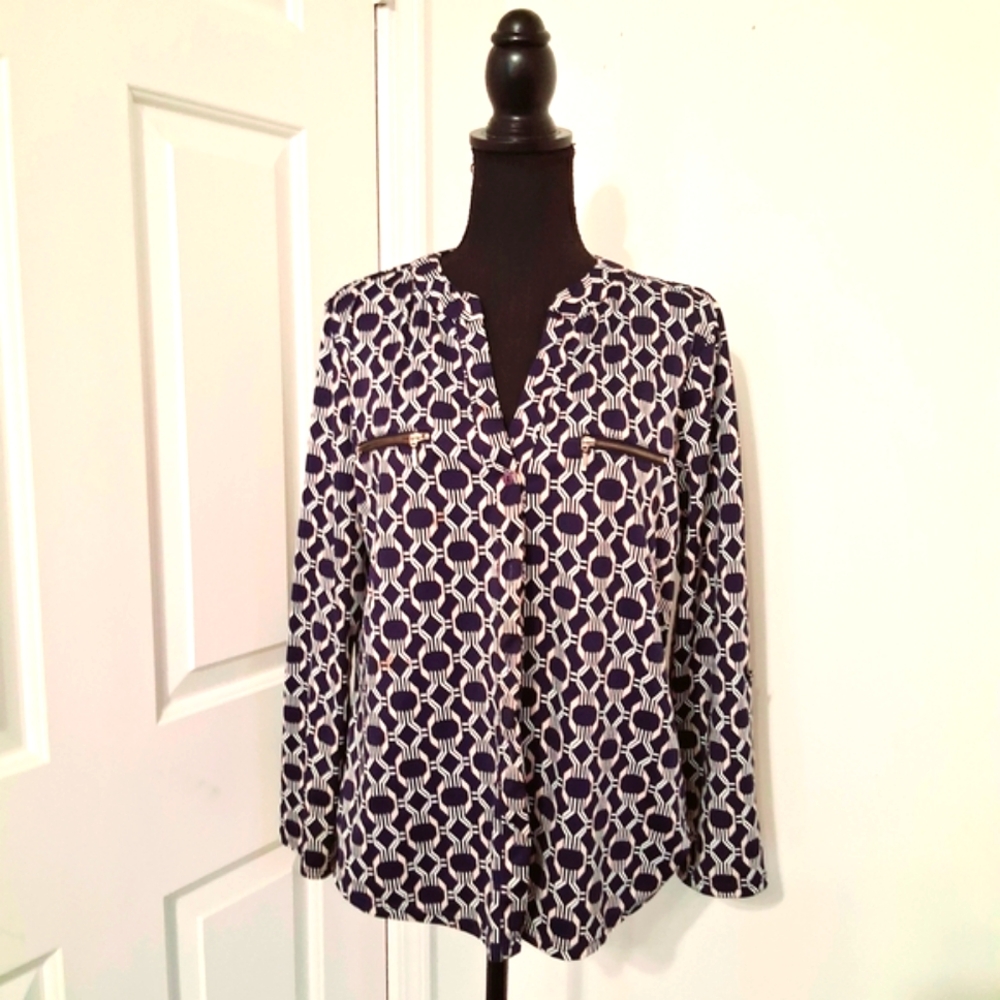 Navy and White Geometric Women's Top - Picture 2 of 5